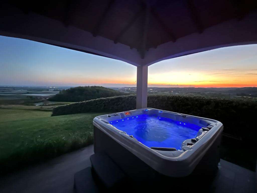 278756556_612885060206123_5909384148472696574_n