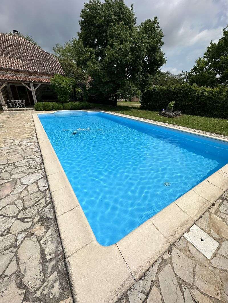 AdNsej39GuiWRagUnRuEYJewgvrgaF10OXGRHPJ0gCNLmAwQyN_resized